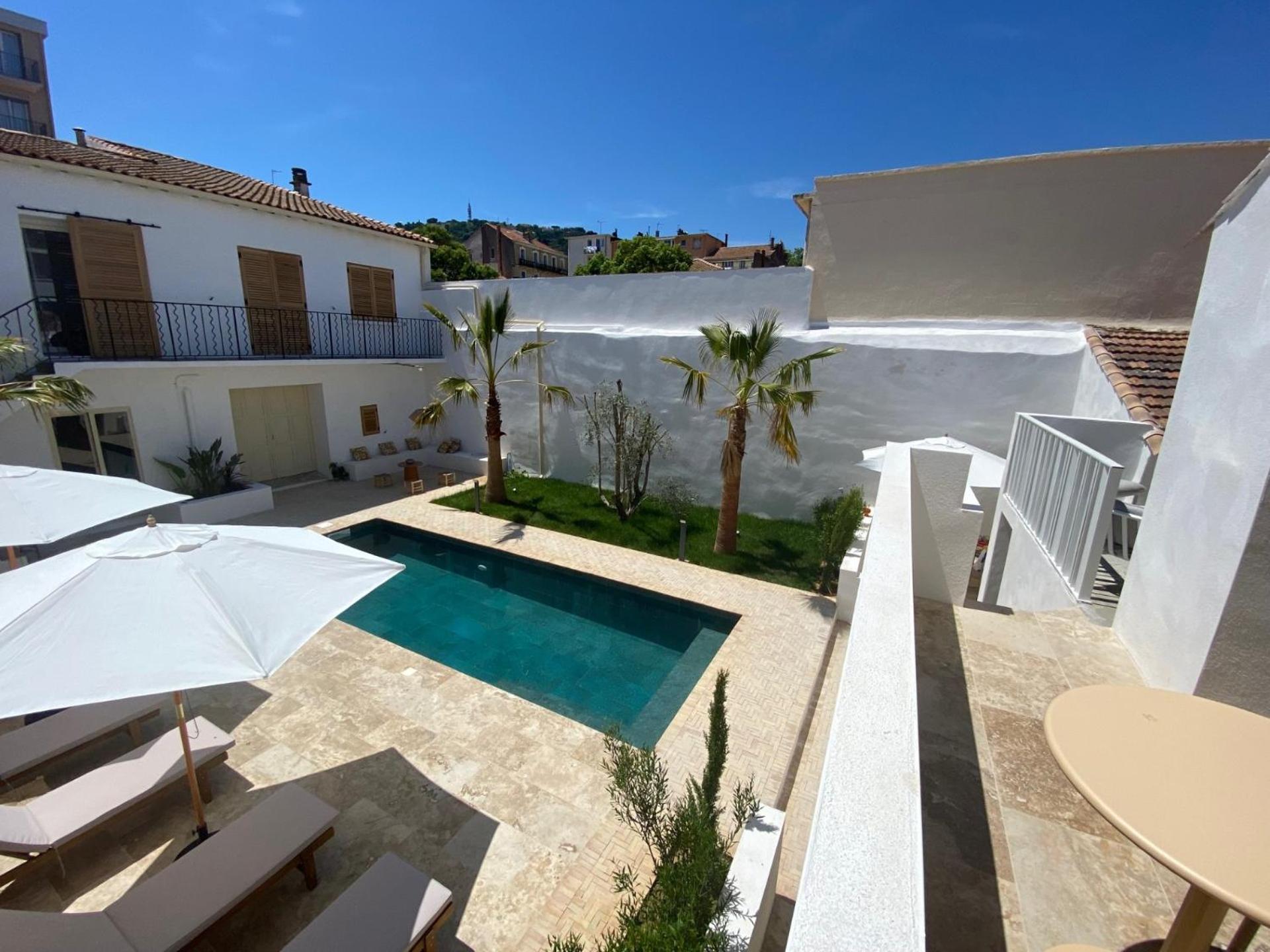 La Maison De Ville - Piscine - Spa Sète Kültér fotó