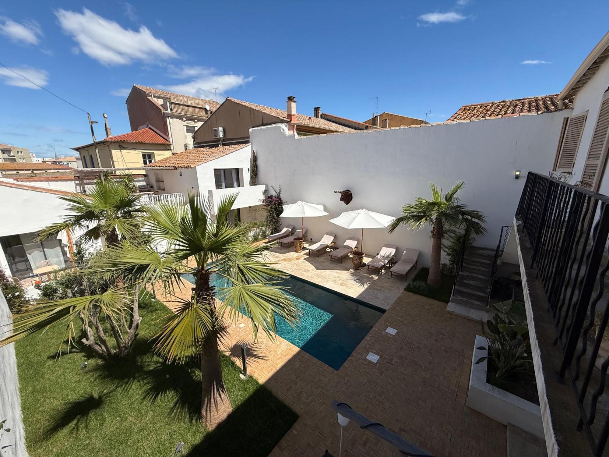 La Maison De Ville - Piscine - Spa Sète Kültér fotó